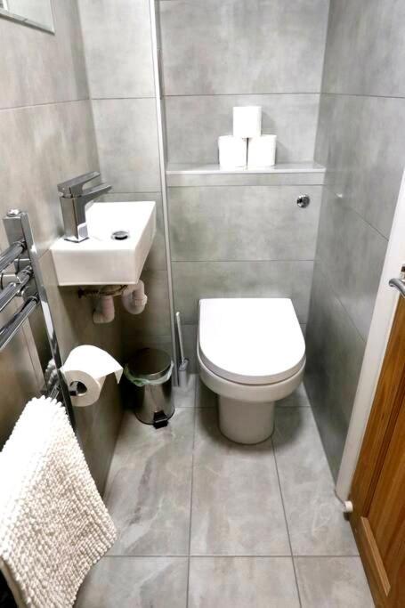 3 Bedroom Prime Angel Location Лондон Екстериор снимка